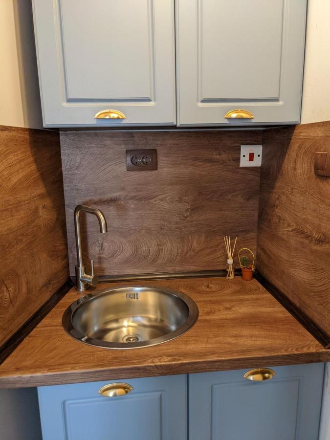 Honey I'M Home Apartments 大特尔诺沃 外观 照片