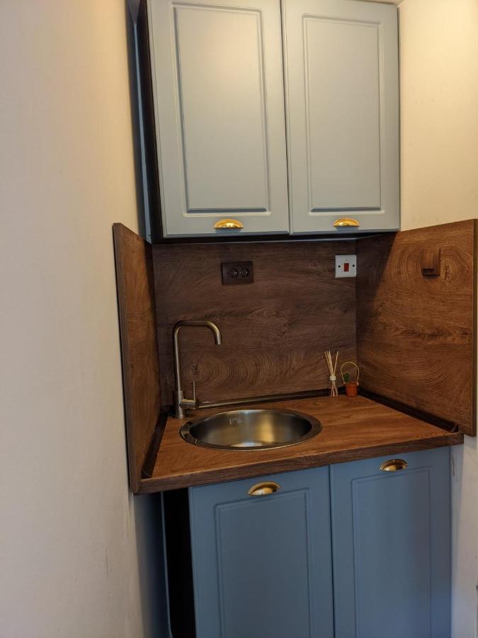 Honey I'M Home Apartments 大特尔诺沃 外观 照片
